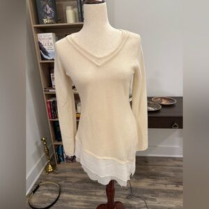 CLAUDIA NICHOLE | Cream V-Neck Cashmere Sweater XS